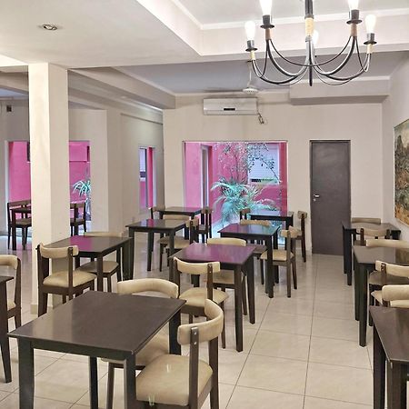 Hotel Solano 圣地亚哥-德尔埃斯特罗 外观 照片